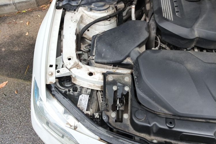 Used BMW 3 Series 2017 320Li Fashion Model Engine Bay Right