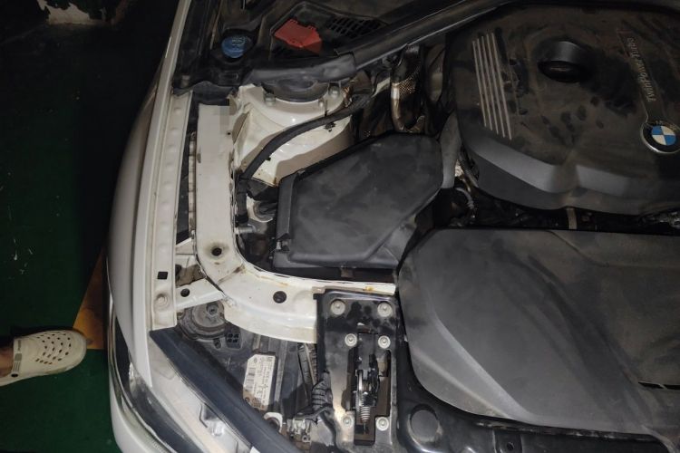 Used BMW 3 Series 2017 320Li Fashion Model Engine Bay Right