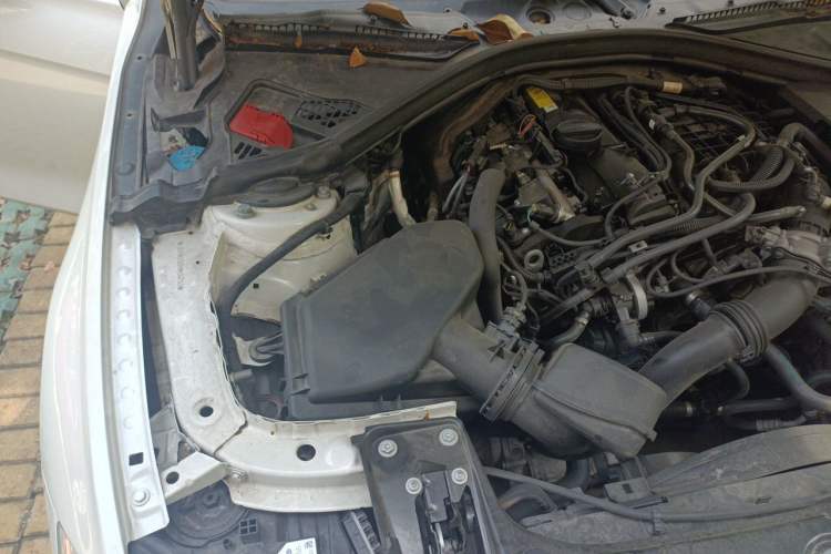 Used BMW 3 Series 2017 320Li Fashion Model Engine Bay Right