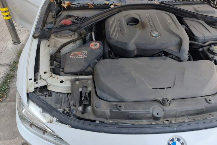 Used BMW 3 Series 2017 320i M Sport Engine Bay Right