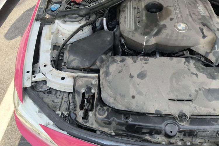 Used BMW 3 Series 2017 320i M Sport Engine Bay Right