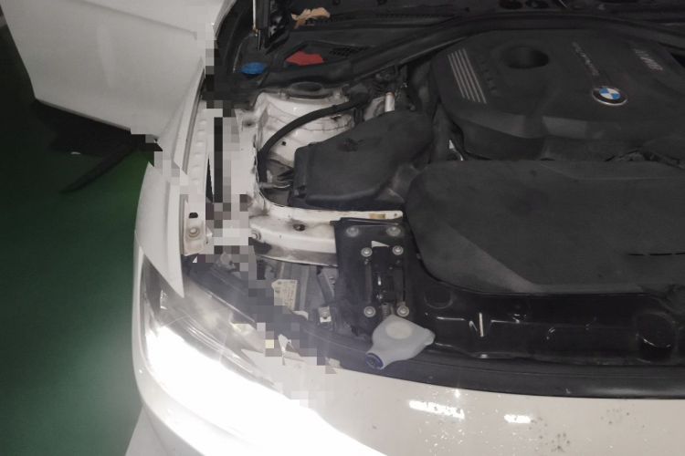 Used BMW 3 Series 2017 320i M Sport Engine Bay Right