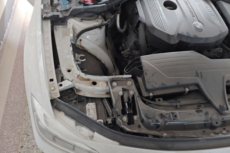 Used BMW 3 Series 2017 318Li Fashion Model Engine Bay Right