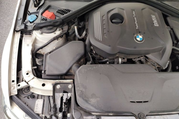 Used BMW 3 Series 2017 320Li M Sport Edition Engine Bay Right