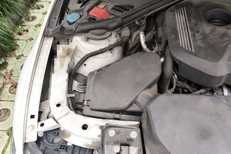 Used BMW 3 Series 2017 320Li Fashion Model Engine Bay Right