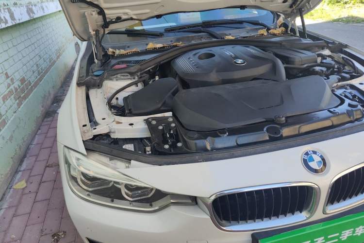 Used BMW 3 Series 2017 320Li Fashion Model Engine Bay Right