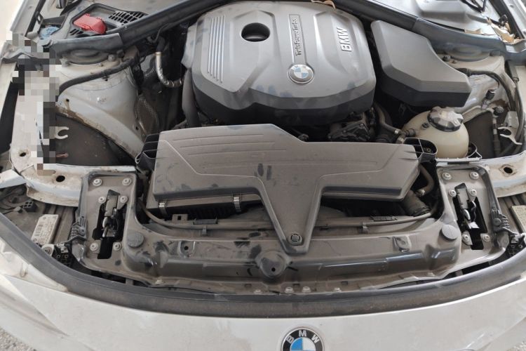 Used BMW 3 Series 2017 318Li Fashion Model Engine Bay