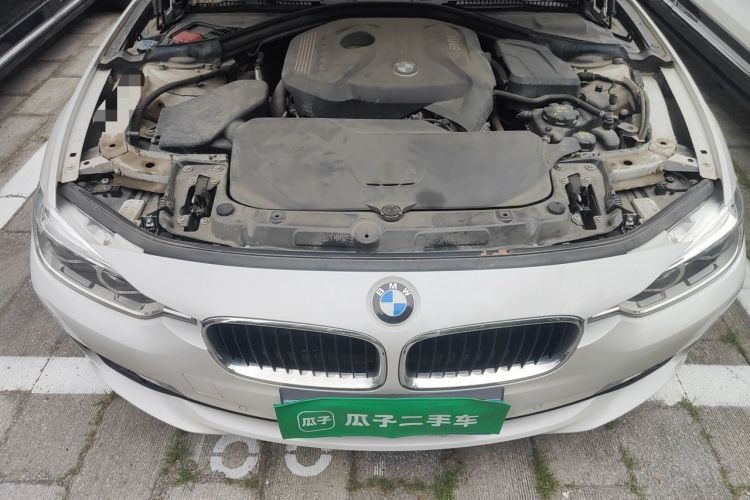 Used BMW 3 Series 2017 320Li Fashion Model Engine Bay