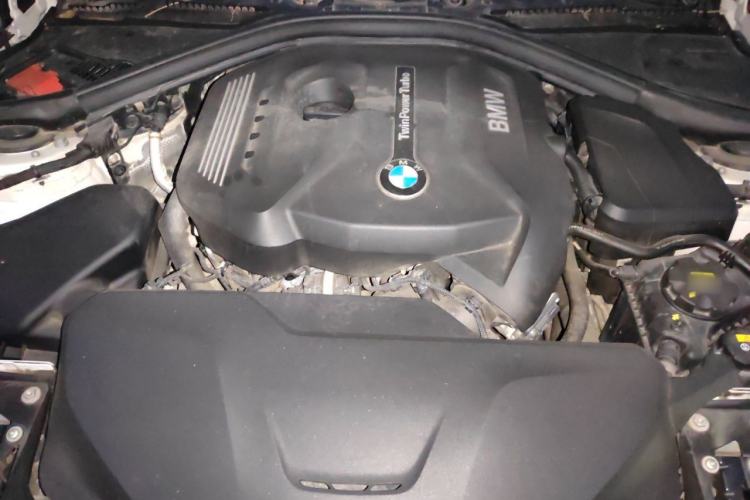 Used BMW 3 Series 2017 320Li Fashion Model Engine Bay