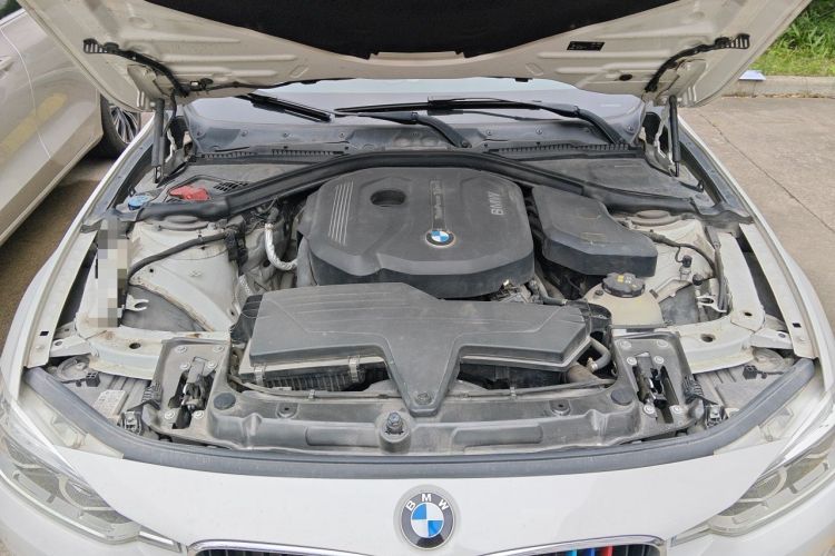 Used BMW 3 Series 2017 318Li Fashion Model Engine Bay