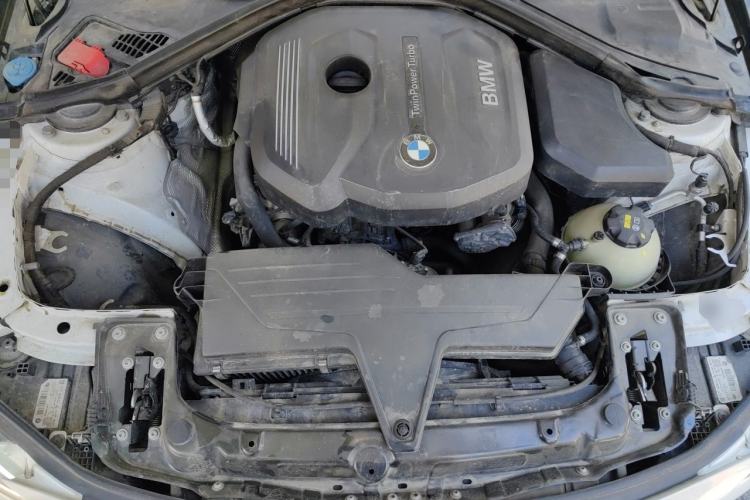Used BMW 3 Series 2017 318Li Fashion Model Engine Bay
