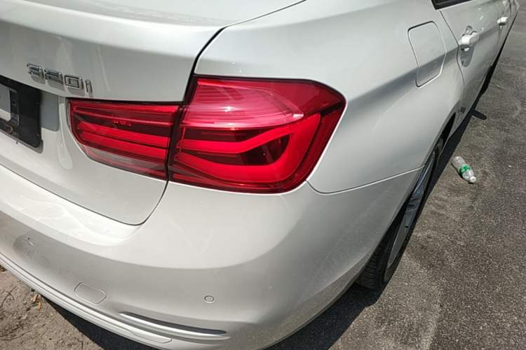 Used BMW 3 Series 2017 318i Fashion Model Exterior 3
