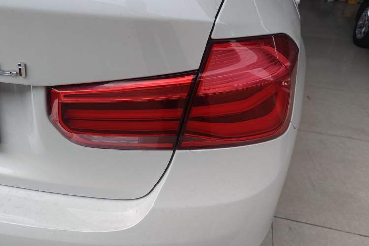 Used BMW 3 Series 2017 320Li Fashion Model Exterior 3