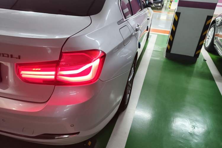 Used BMW 3 Series 2017 320Li Fashion Model Exterior 3