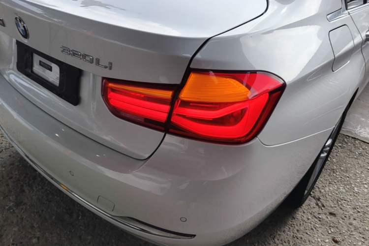Used BMW 3 Series 2017 320Li Fashion Model Exterior 3