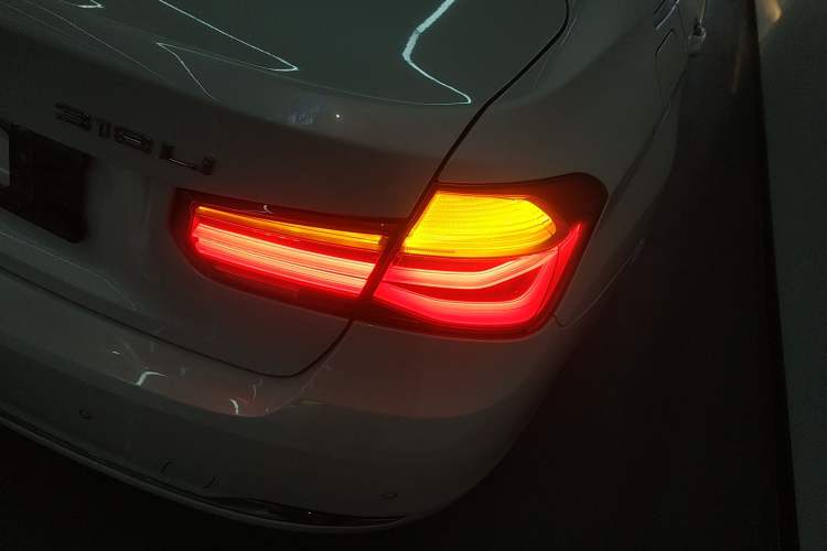 Used BMW 3 Series 2017 318Li Fashion Model Exterior 3