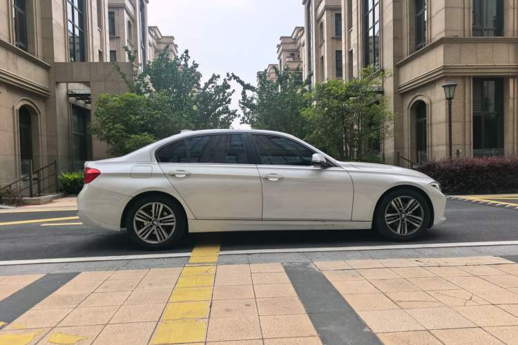 Used BMW 3 Series 2017 320Li Fashion Model Exterior 3
