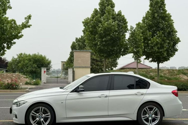Used BMW 3 Series 2017 320i M Sport Exterior 3