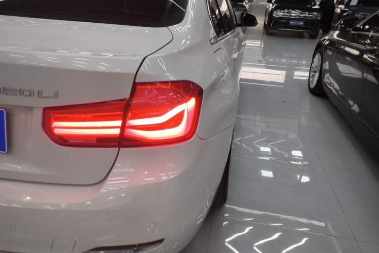 Used BMW 3 Series 2017 320Li Fashion Model Exterior 3