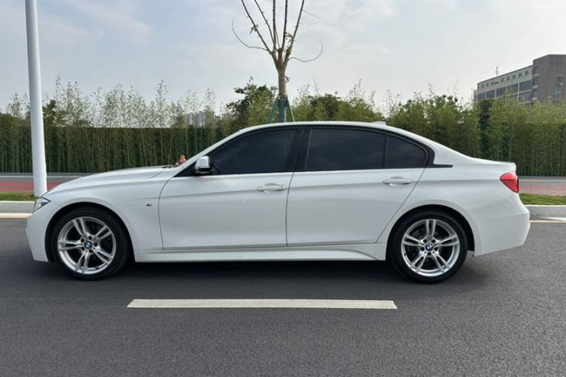 Used BMW 3 Series 2017 320Li M Sport Edition Exterior 4