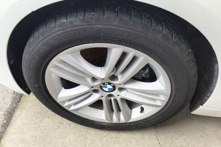 Used BMW 3 Series 2017 320Li Fashion Model Exterior 4