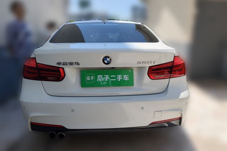 Used BMW 3 Series 2017 320i M Sport Exterior 4