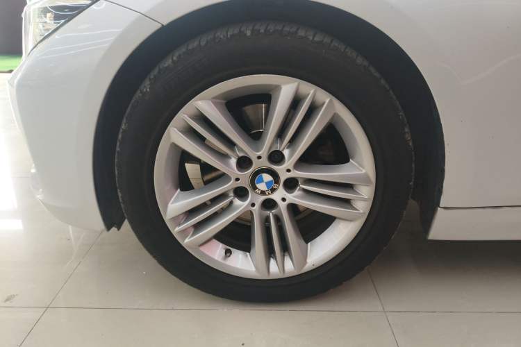 Used BMW 3 Series 2017 320Li Fashion Model Exterior 4