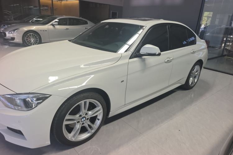 Used BMW 3 Series 2017 320i M Sport Exterior 4