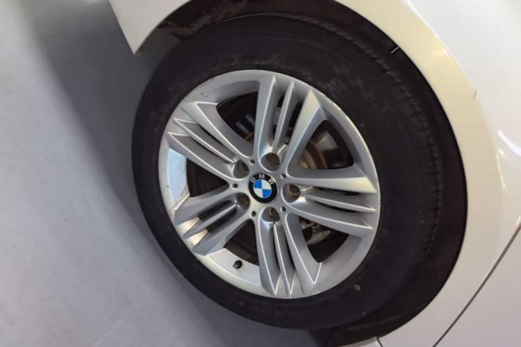 Used BMW 3 Series 2017 320Li Fashion Model Exterior 5