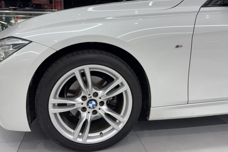 Used BMW 3 Series 2017 320i M Sport Exterior 5