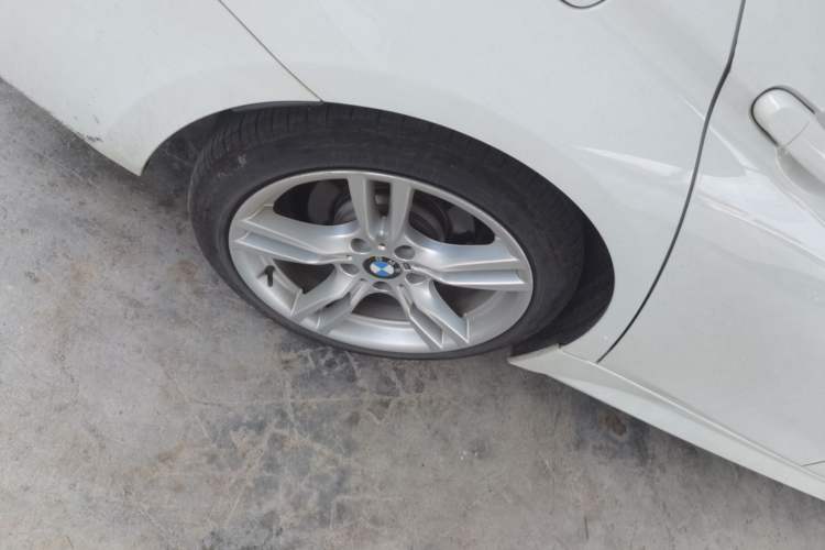 Used BMW 3 Series 2017 320i M Sport Exterior 5