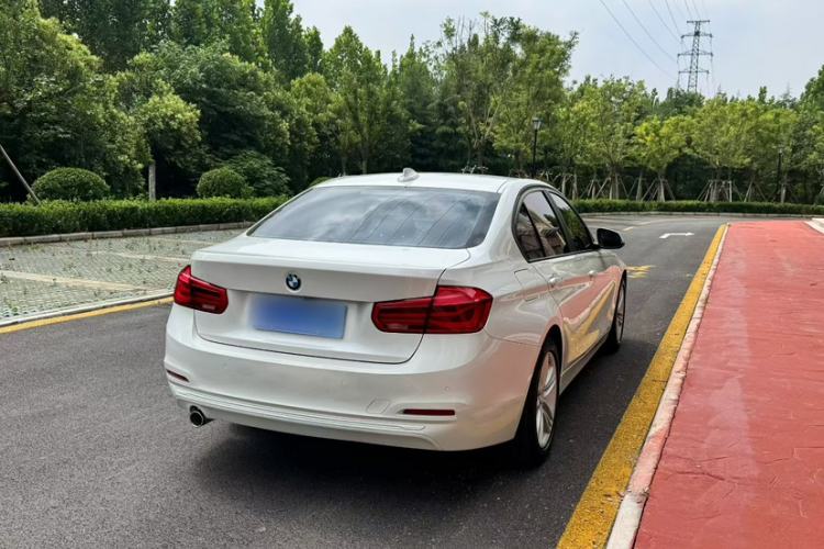 Used BMW 3 Series 2017 318i Fashion Model Exterior 6