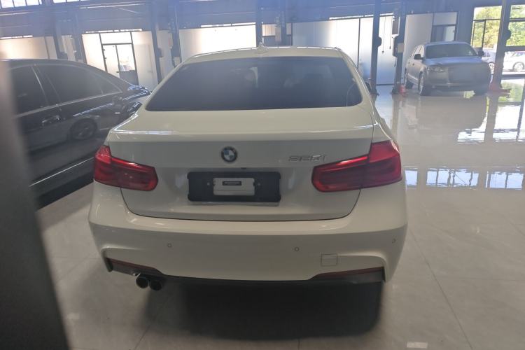 Used BMW 3 Series 2017 320i M Sport Exterior 6