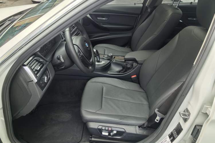 Used BMW 3 Series 2017 320Li Fashion Model Exterior 7