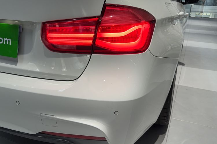 Used BMW 3 Series 2017 320i M Sport Exterior 7