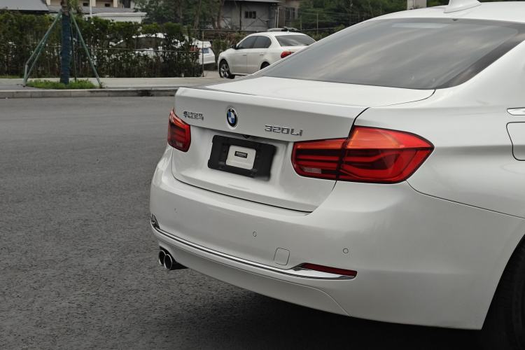 Used BMW 3 Series 2017 320Li Fashion Model Exterior 9