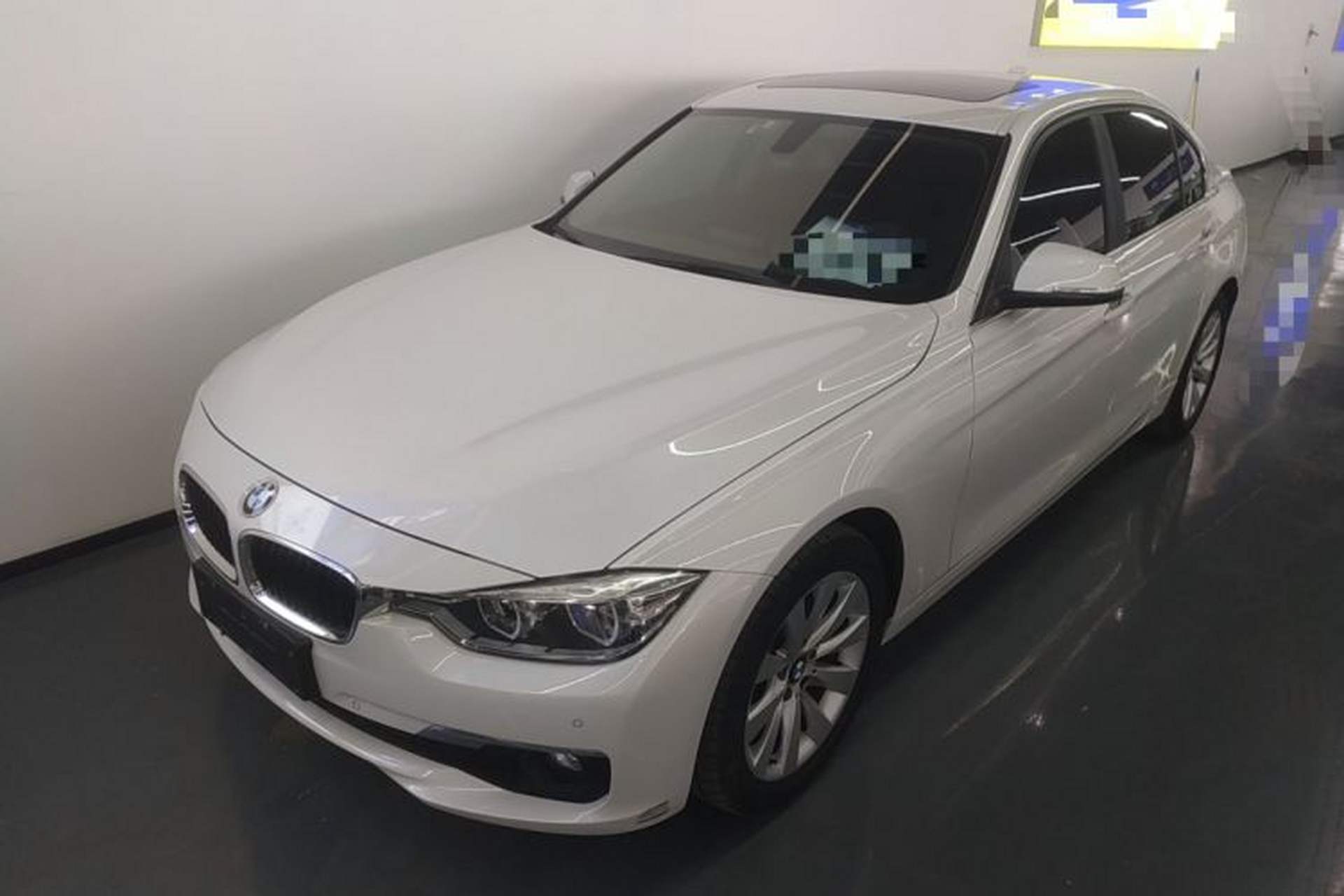 Used BMW 3 Series 2017 318Li Fashion Model Front Left 45 Deg