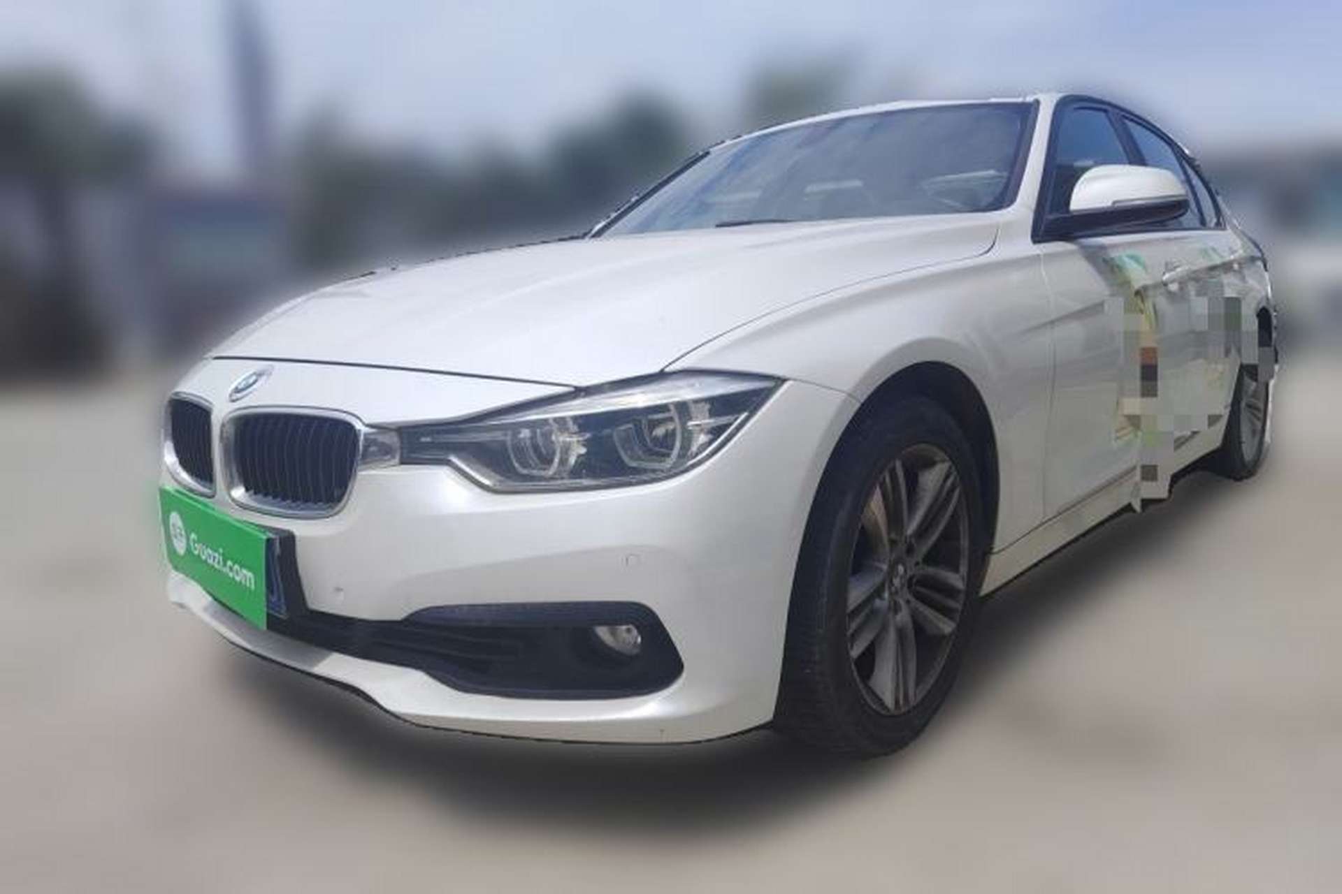 Used BMW 3 Series 2017 318i Fashion Model Front Left 45 Deg