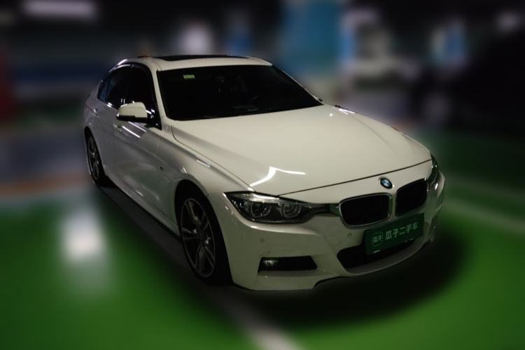 Used BMW 3 Series 2017 320i M Sport Front Right 45 Deg