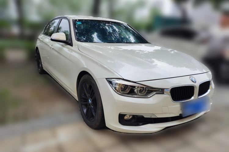Used BMW 3 Series 2017 320Li Fashion Model Front Right 45 Deg