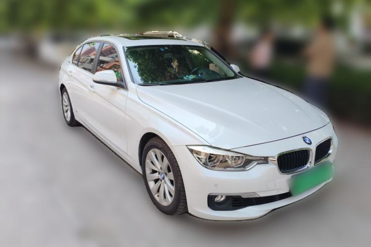 Used BMW 3 Series 2017 318Li Fashion Model Front Right 45 Deg