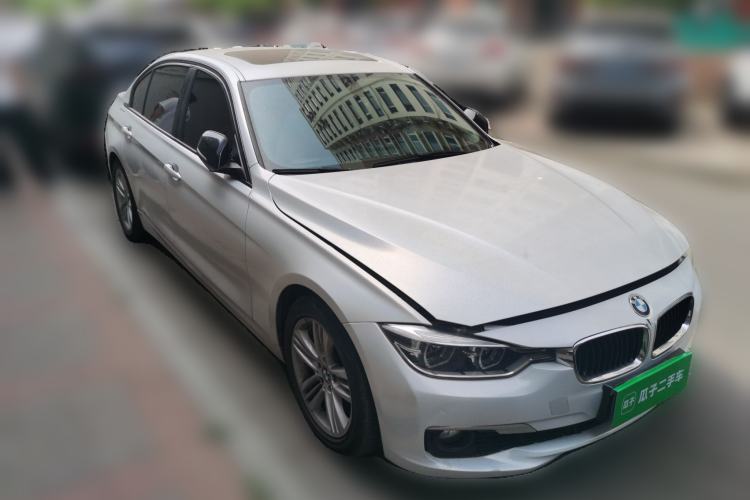 Used BMW 3 Series 2017 320Li Fashion Model Front Right 45 Deg