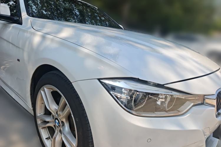 Used BMW 3 Series 2017 320i M Sport Front Right 45 Deg