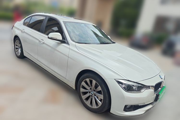 Used BMW 3 Series 2017 318Li Fashion Model Front Right 45 Deg