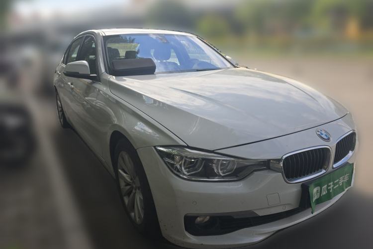 Used BMW 3 Series 2017 318Li Fashion Model Front Right 45 Deg