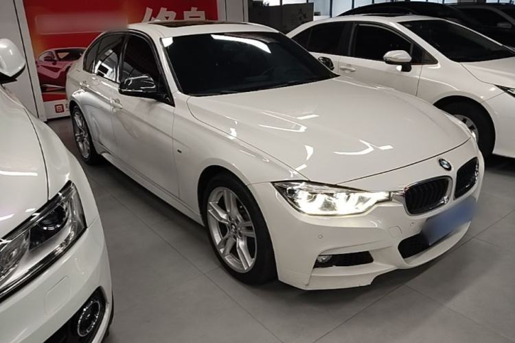 Used BMW 3 Series 2017 320i M Sport Front Right 45 Deg