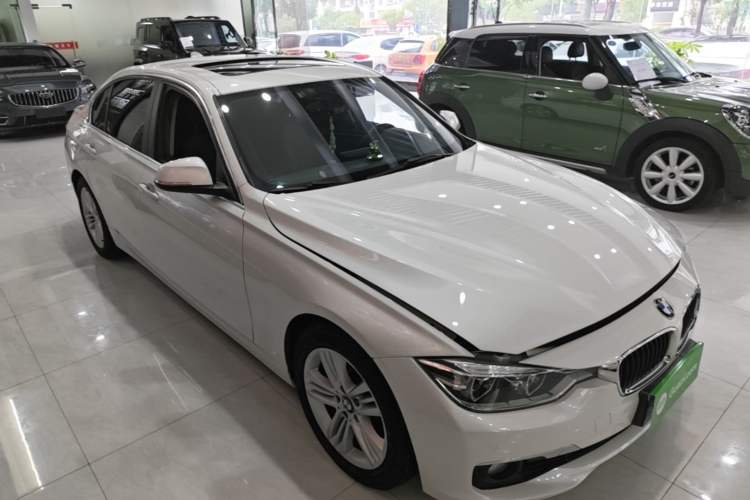 Used BMW 3 Series 2017 320Li Fashion Model Front Right 45 Deg