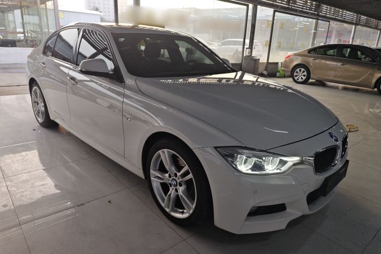 Used BMW 3 Series 2017 320i M Sport Front Right 45 Deg