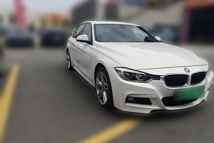 Used BMW 3 Series 2017 320i M Sport Front Right 45 Deg