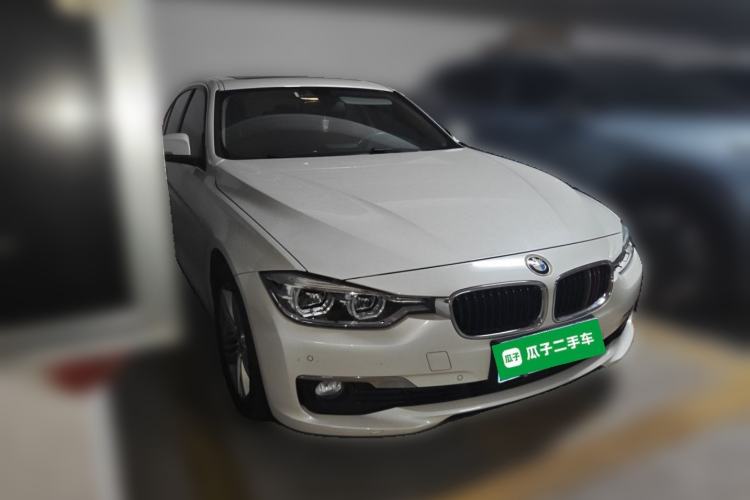 Used BMW 3 Series 2017 320Li Fashion Model Front Right 45 Deg